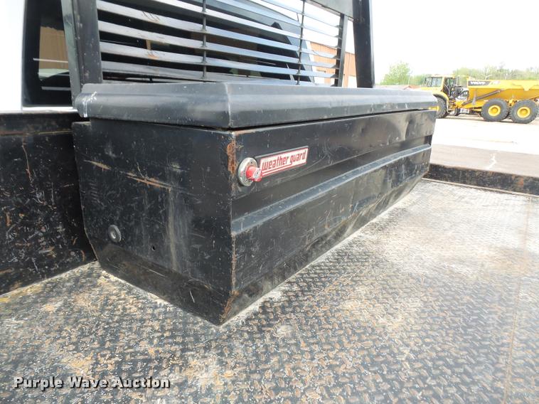 image for item DA8079 2011 Dodge Ram 4500 Crew Cab flatbed truck