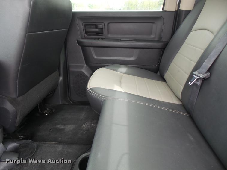 image for item DA8100 2012 Dodge Ram 5500 Crew Cab flatbed truck