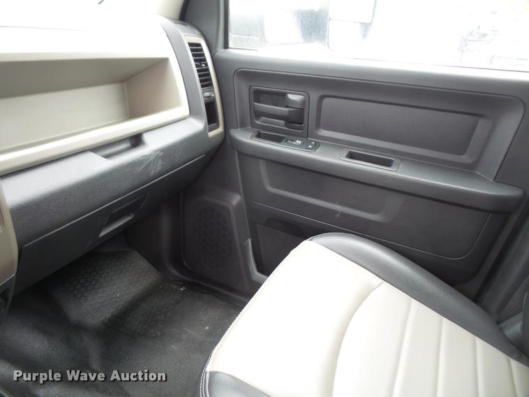 image for item DA8100 2012 Dodge Ram 5500 Crew Cab flatbed truck