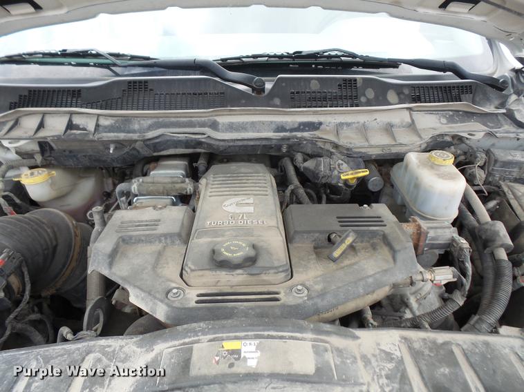 image for item DA8100 2012 Dodge Ram 5500 Crew Cab flatbed truck