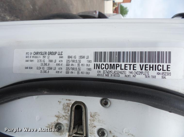 image for item DA8100 2012 Dodge Ram 5500 Crew Cab flatbed truck