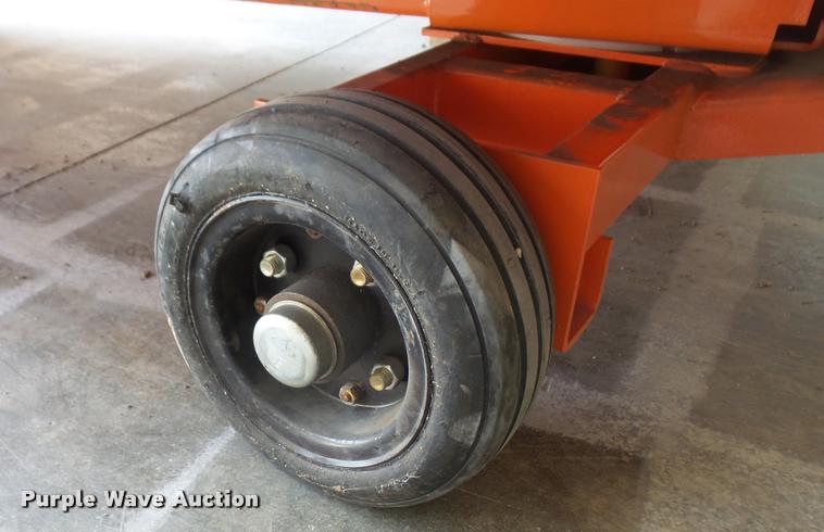 image for item DA8101 Angus all steer cart