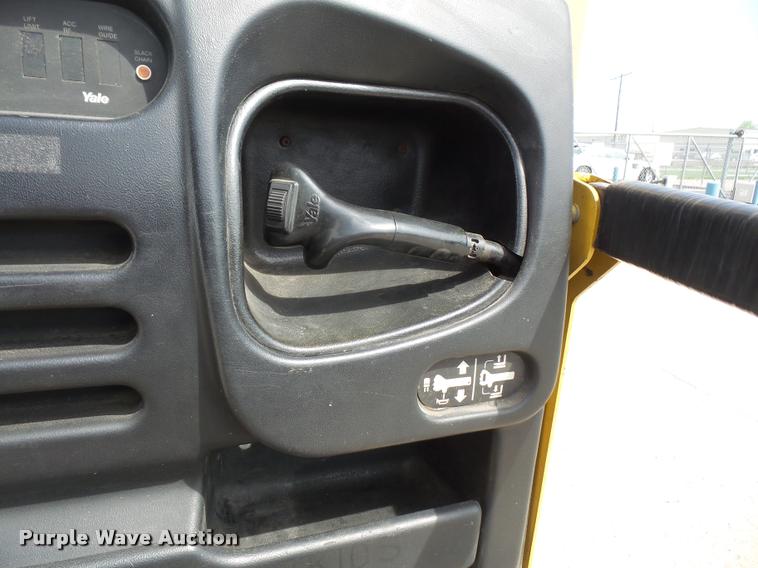 image for item DA8103 Yale C826N01833X forklift