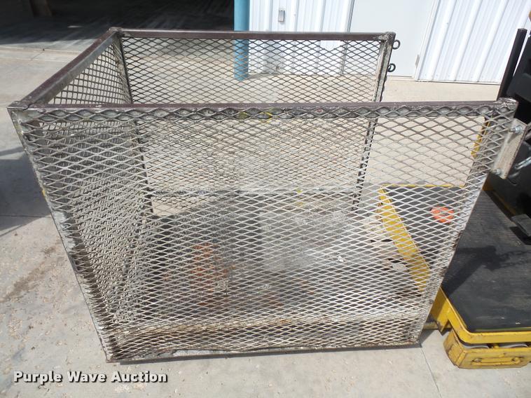 image for item DA8103 Yale C826N01833X forklift