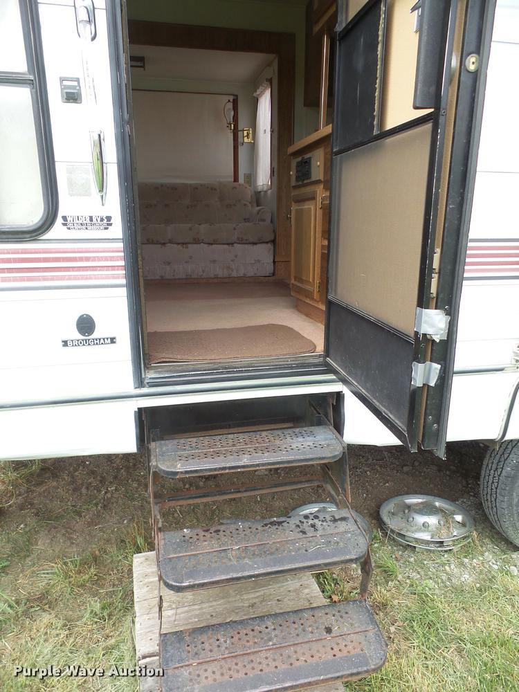 image for item DA8124 1991 Carriage camper