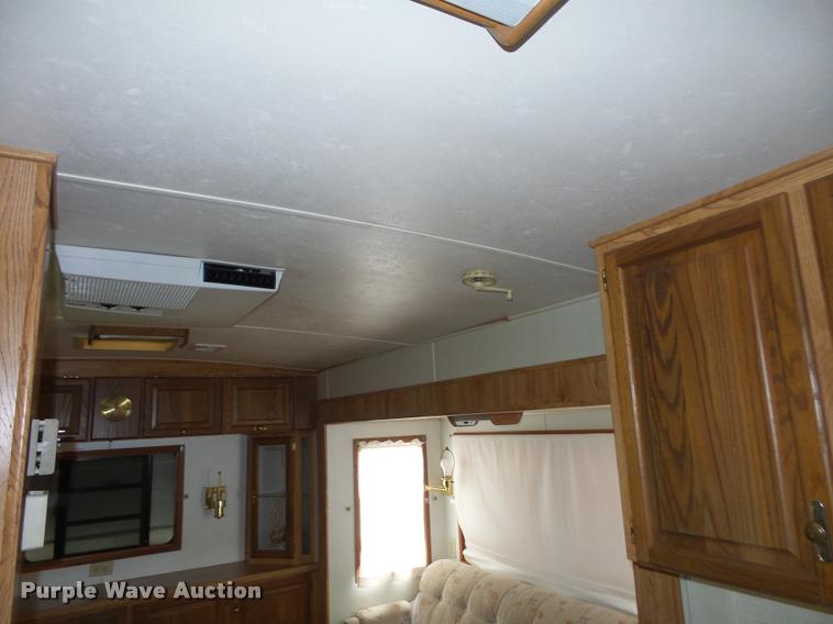 image for item DA8124 1991 Carriage camper