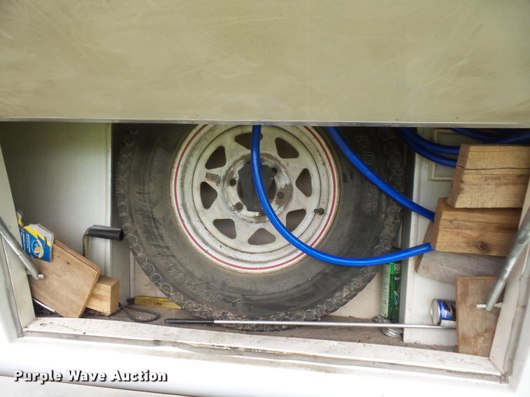 image for item DA8124 1991 Carriage camper