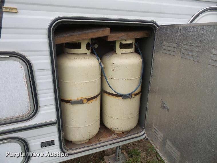 image for item DA8124 1991 Carriage camper