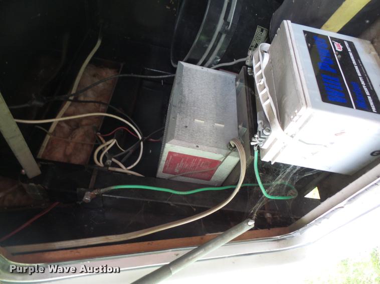 image for item DA8124 1991 Carriage camper