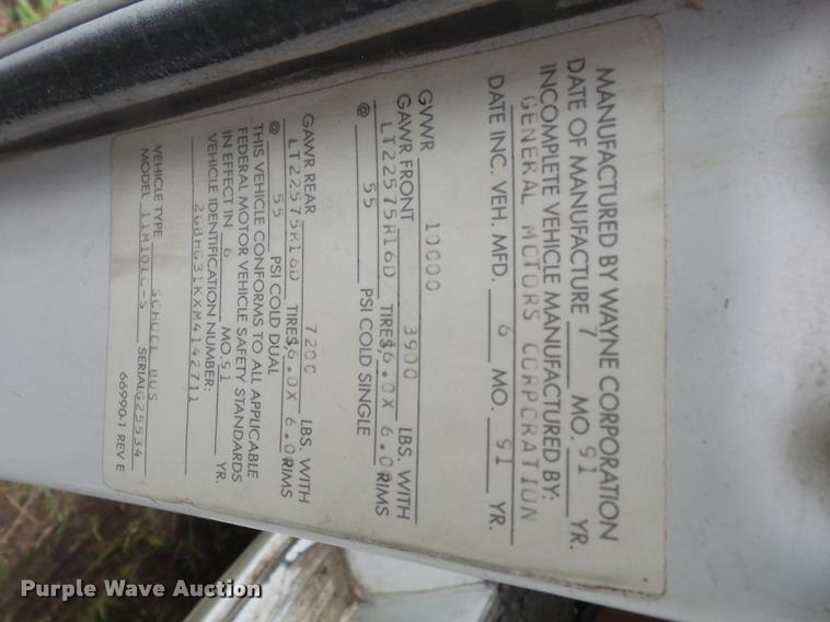 image for item DA8132 1991 Chevrolet G30 school bus