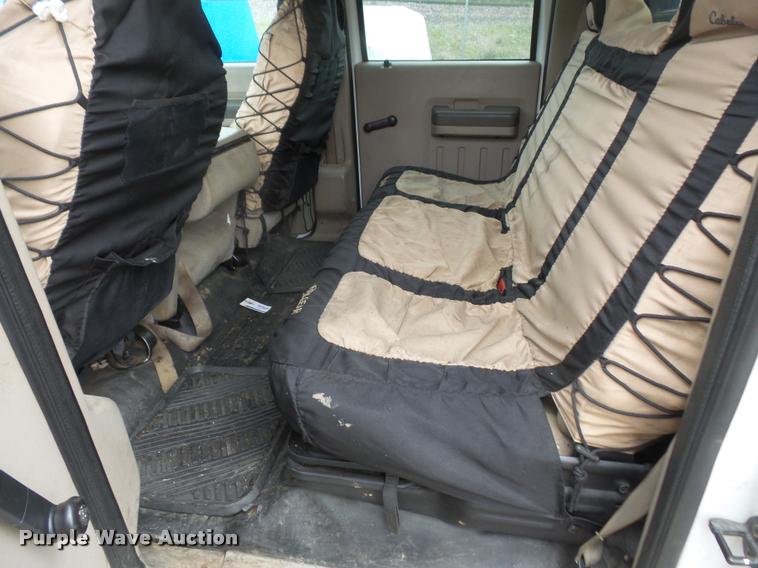 image for item DA8138 2008 Ford F350 Super Duty Crew Cab flatbed pickup truck