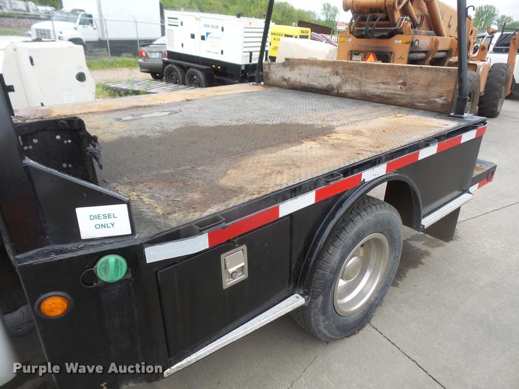 image for item DA8138 2008 Ford F350 Super Duty Crew Cab flatbed pickup truck