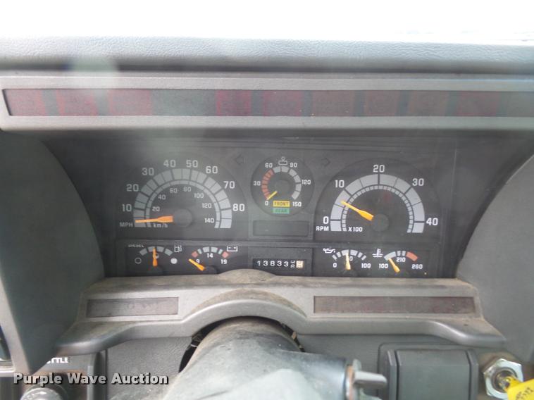 image for item DA8139 1998 GMC C6500 box truck