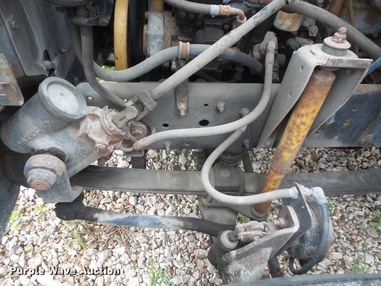 image for item DA8139 1998 GMC C6500 box truck