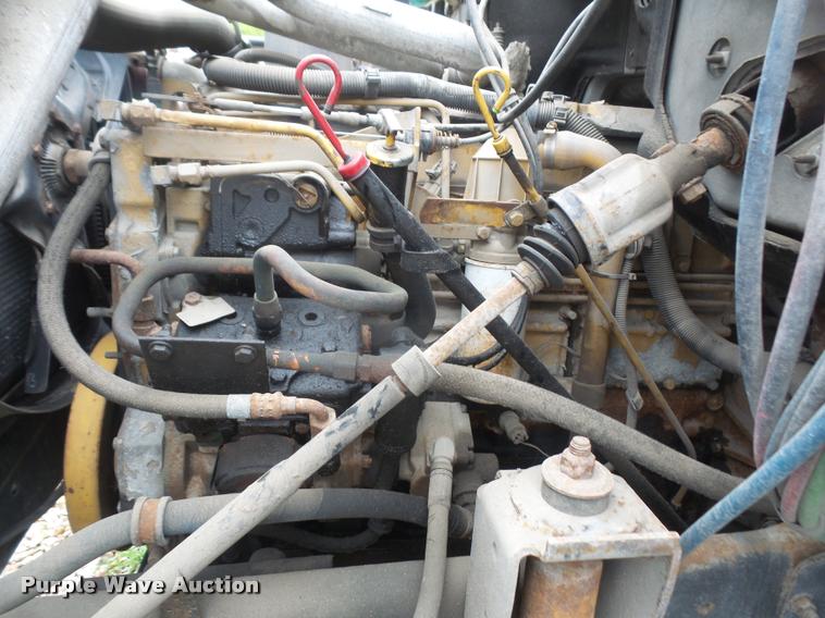 image for item DA8139 1998 GMC C6500 box truck