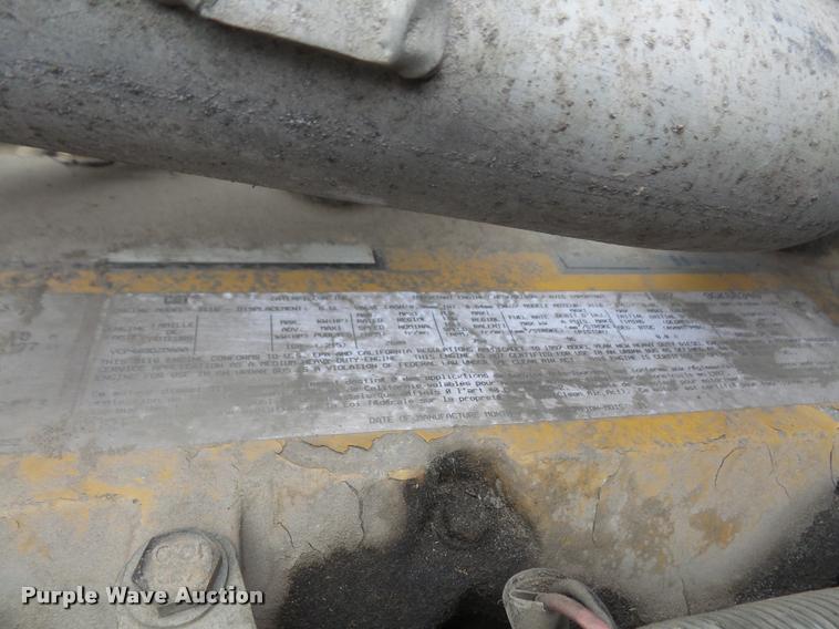 image for item DA8139 1998 GMC C6500 box truck