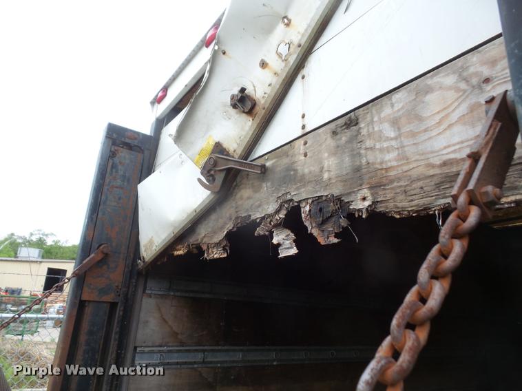 image for item DA8139 1998 GMC C6500 box truck