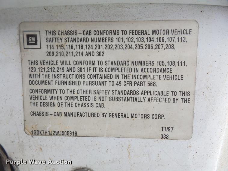 image for item DA8139 1998 GMC C6500 box truck