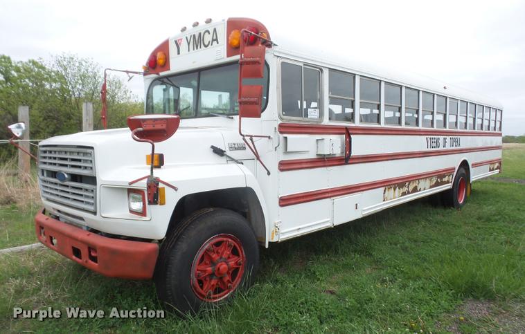 image for item DA8142 1994 Ford B700 school bus