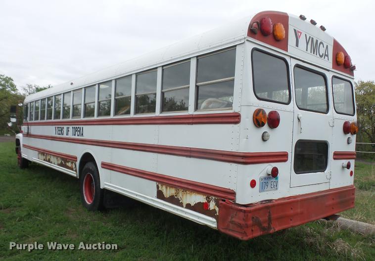 image for item DA8142 1994 Ford B700 school bus