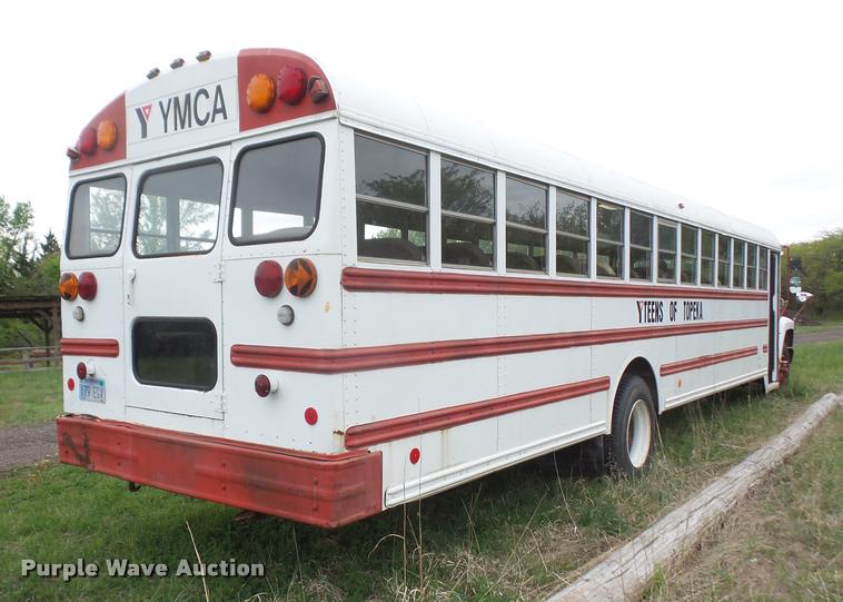 image for item DA8142 1994 Ford B700 school bus