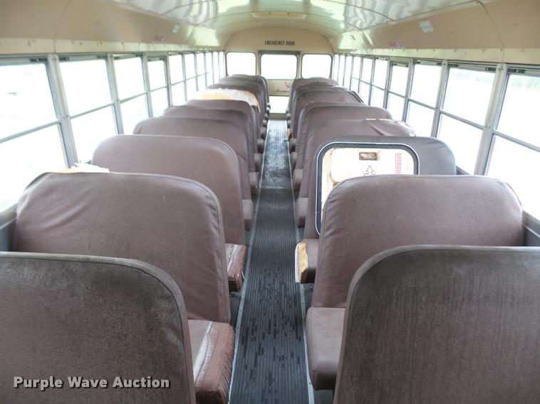 image for item DA8142 1994 Ford B700 school bus