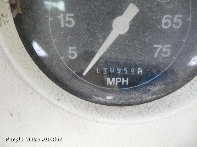 image for item DA8142 1994 Ford B700 school bus