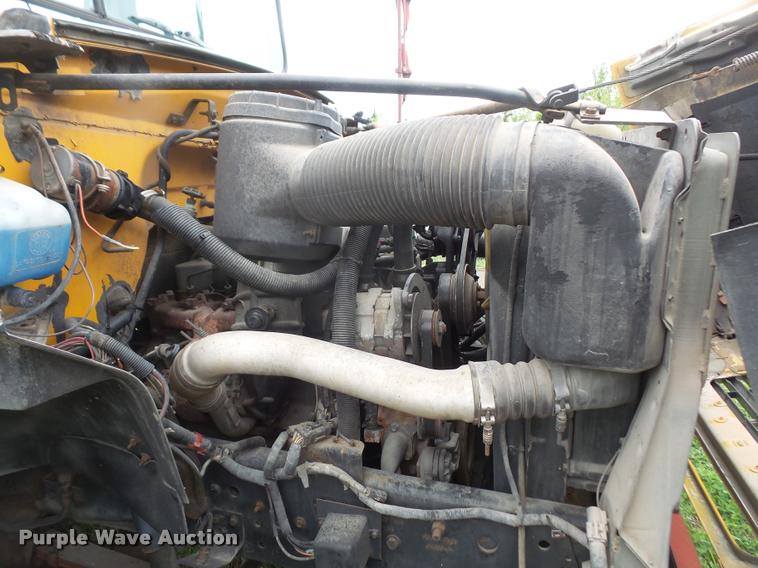 image for item DA8142 1994 Ford B700 school bus