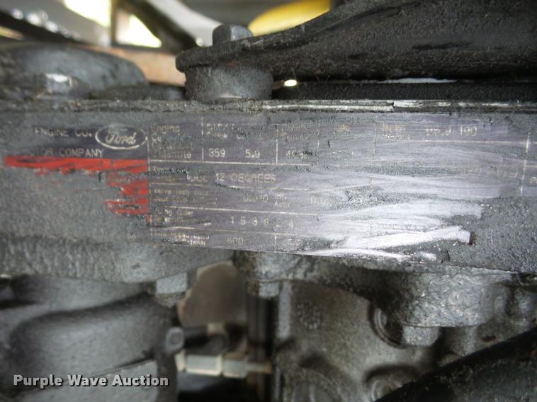 image for item DA8142 1994 Ford B700 school bus