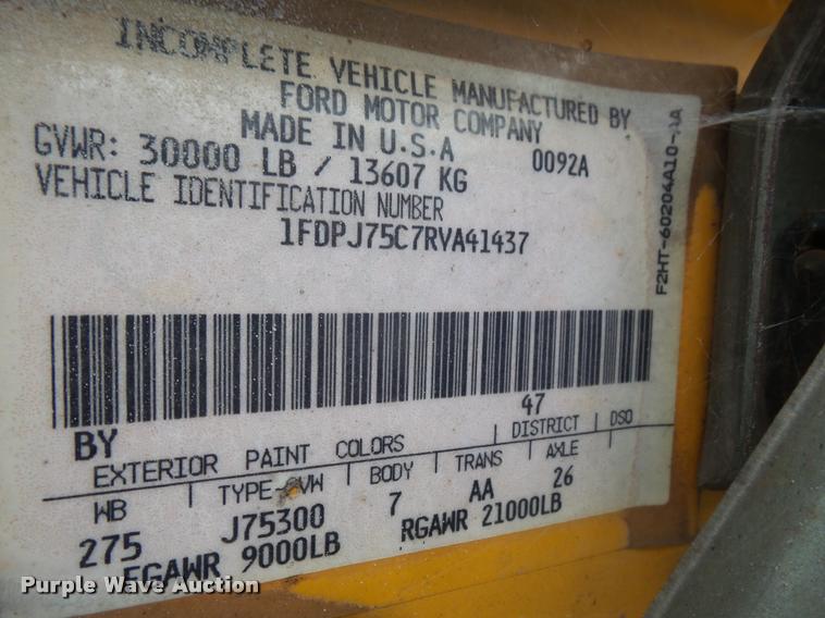 image for item DA8142 1994 Ford B700 school bus