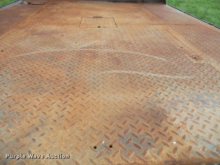 image for item DA8186 1979 Ford F250 flatbed pickup truck