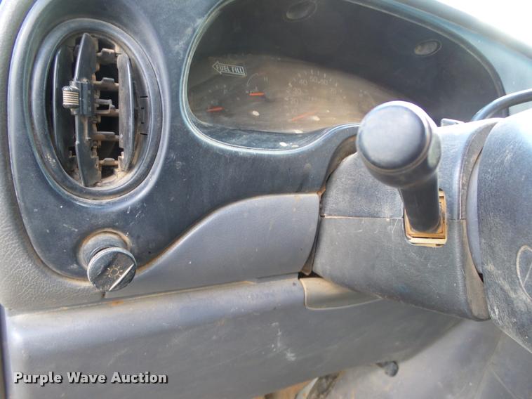 image for item DB0170 2000 Ford Econoline E350 Super Duty box truck