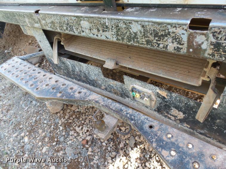 image for item DB0170 2000 Ford Econoline E350 Super Duty box truck