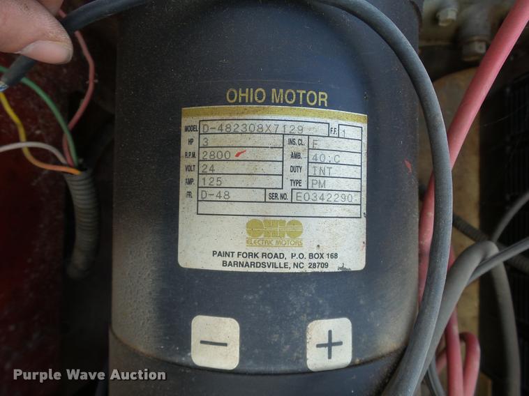 image for item DB0175 Towmaster airplane tug