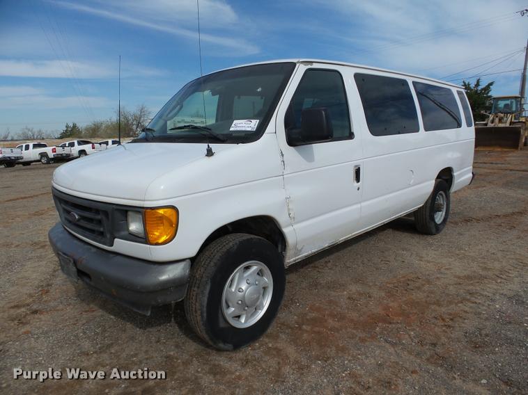image for item DB0186 2007 Ford Econoline E350 Super Duty XL van