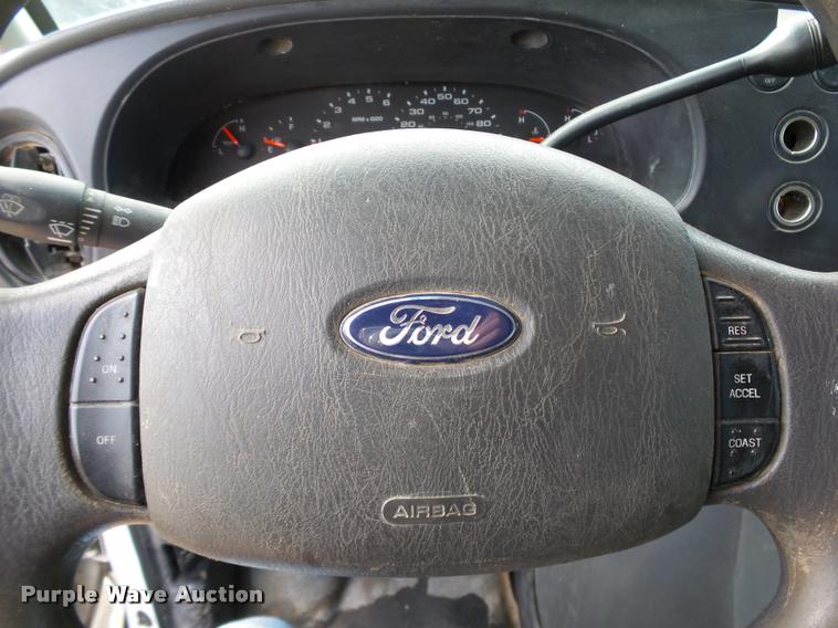 image for item DB0186 2007 Ford Econoline E350 Super Duty XL van