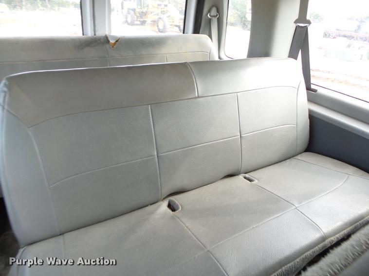 image for item DB0186 2007 Ford Econoline E350 Super Duty XL van