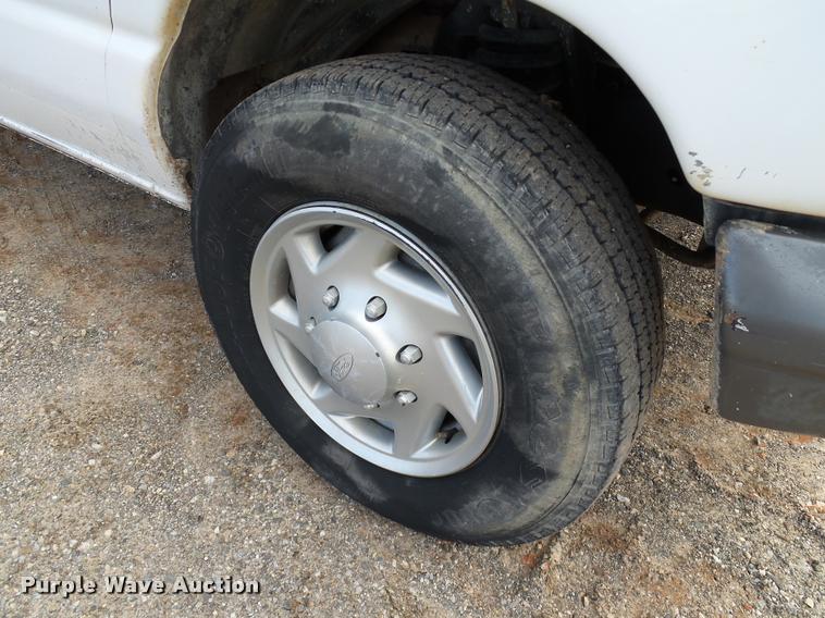 image for item DB0186 2007 Ford Econoline E350 Super Duty XL van