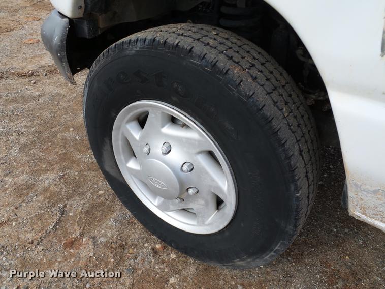 image for item DB0186 2007 Ford Econoline E350 Super Duty XL van