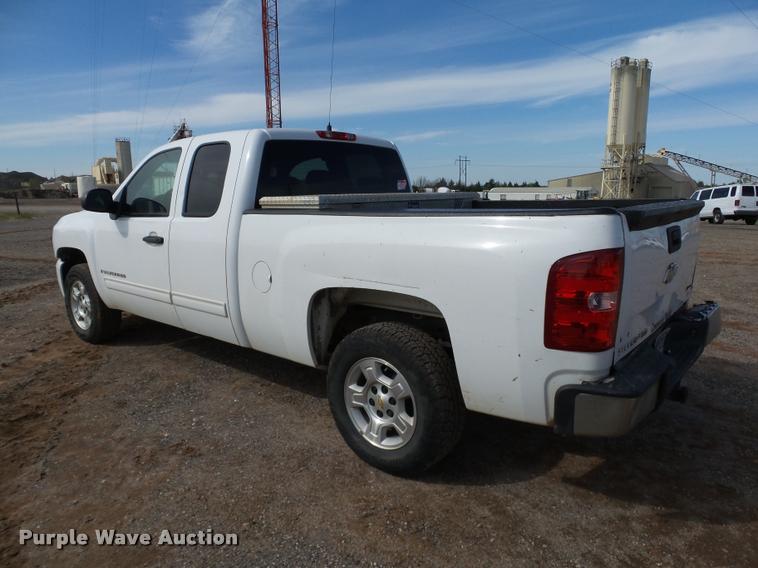 image for item DB0188 2009 Chevrolet Silverado 1500 LT Ext. Cab pickup truck