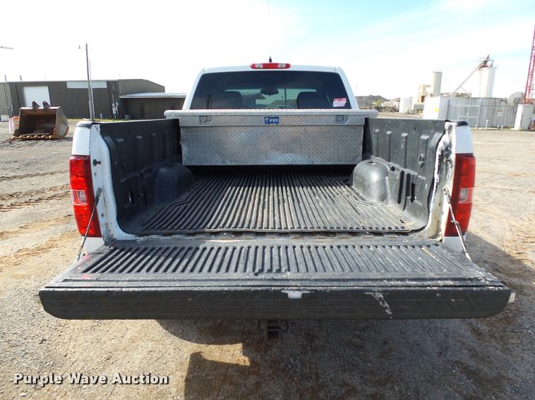 image for item DB0188 2009 Chevrolet Silverado 1500 LT Ext. Cab pickup truck