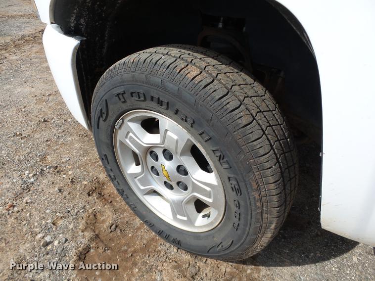 image for item DB0188 2009 Chevrolet Silverado 1500 LT Ext. Cab pickup truck