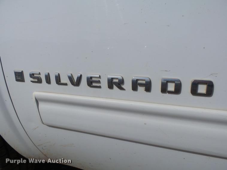 image for item DB0188 2009 Chevrolet Silverado 1500 LT Ext. Cab pickup truck