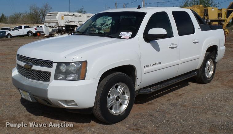 image for item DB0189 2009 Chevrolet Avalanche LT Z71 Crew Cab pickup truck