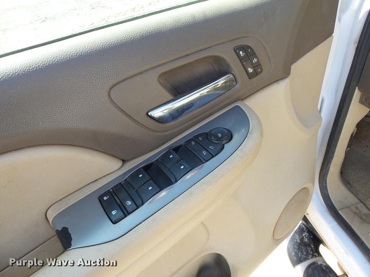 image for item DB0189 2009 Chevrolet Avalanche LT Z71 Crew Cab pickup truck