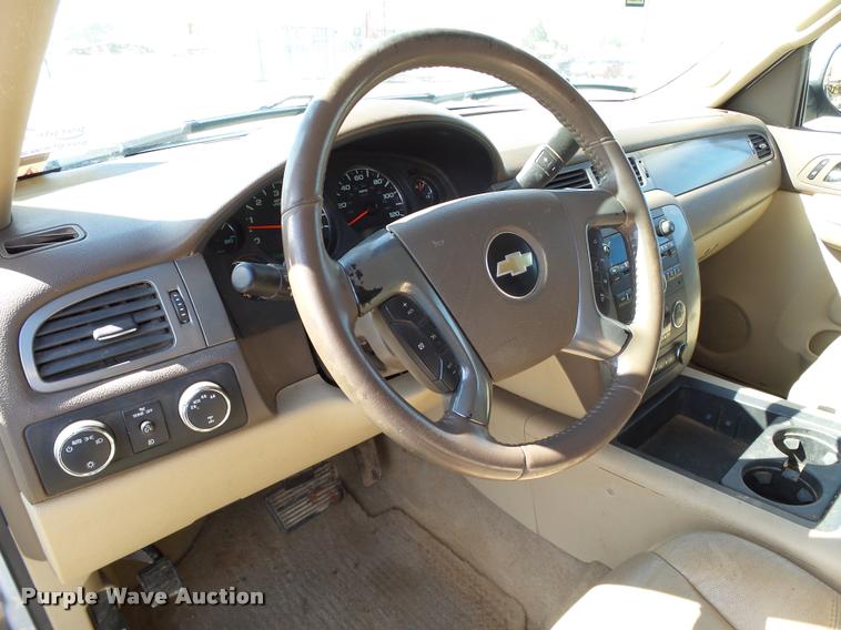 image for item DB0189 2009 Chevrolet Avalanche LT Z71 Crew Cab pickup truck