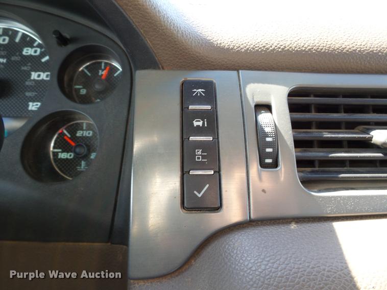 image for item DB0189 2009 Chevrolet Avalanche LT Z71 Crew Cab pickup truck