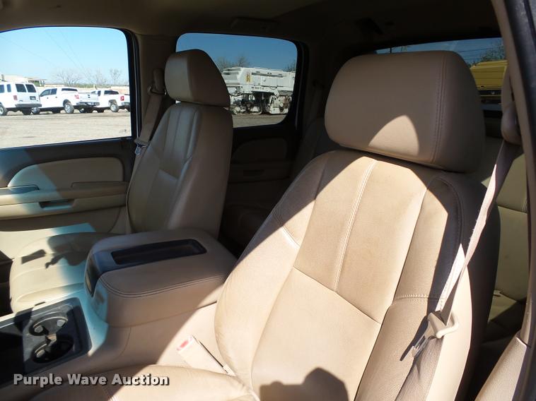 image for item DB0189 2009 Chevrolet Avalanche LT Z71 Crew Cab pickup truck