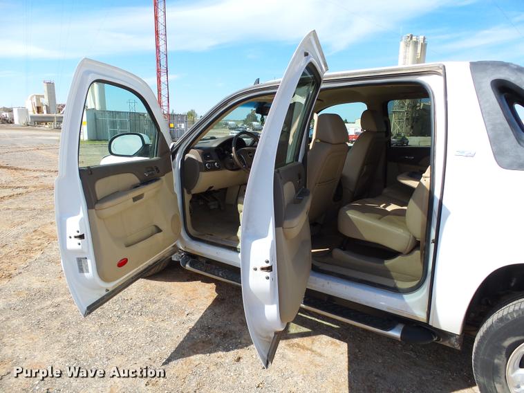 image for item DB0189 2009 Chevrolet Avalanche LT Z71 Crew Cab pickup truck