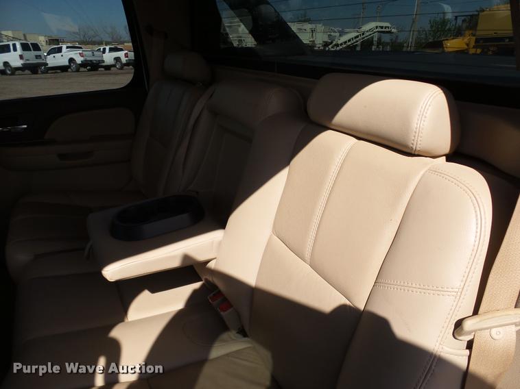 image for item DB0189 2009 Chevrolet Avalanche LT Z71 Crew Cab pickup truck